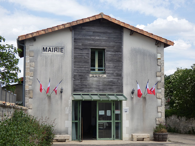 Mairie de Juillé 